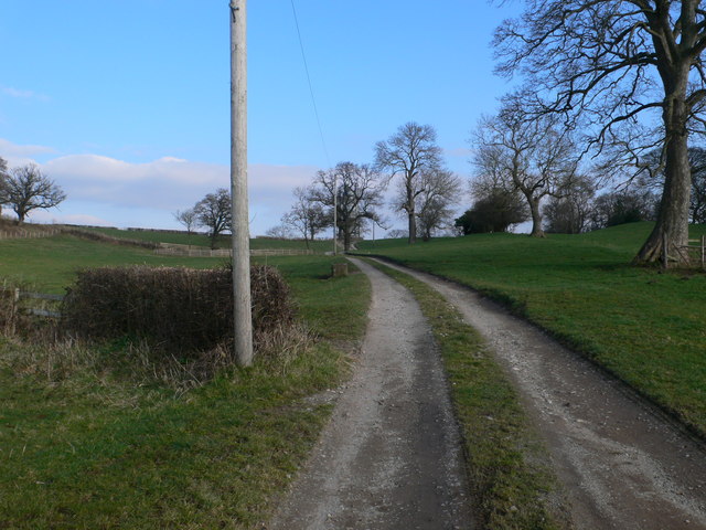 Driveway to Dyke Farm