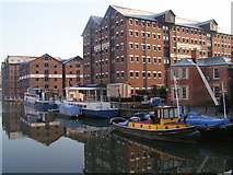 SO8218 : Gloucester Docks by andy dolman