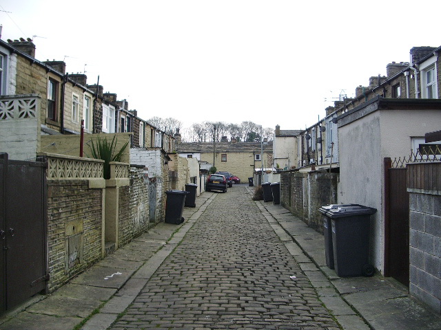 Back street off Maud Street, Barrowford