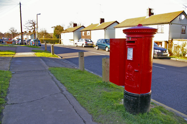 George V Pillar Box, Lonsdale Drive, Enfield