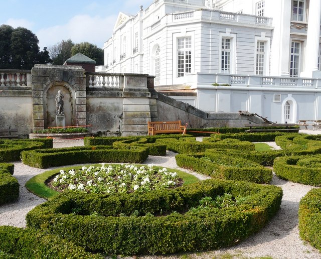 Parterre and flowers, Oldway Mansion, Paignton