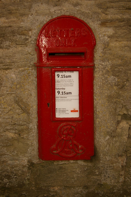 Postbox at Paytoe Hall