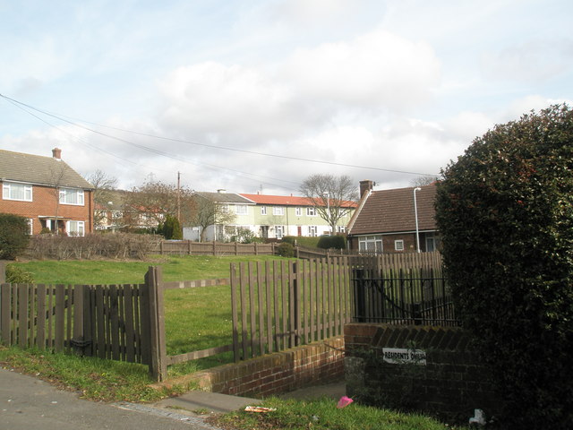 Small green in Collington Crescent