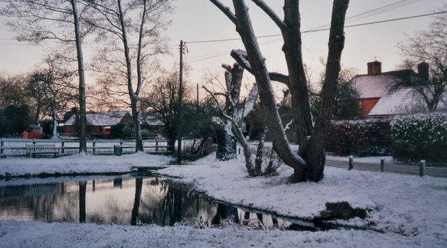 Mapledurwell pond in Winter