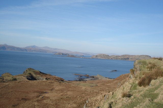 View from hill of Stac Na Morain with Easdale (island) and Mull in background
