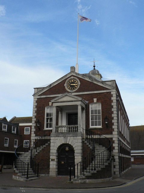 Poole: the Guildhall © Chris Downer :: Geograph Britain and Ireland