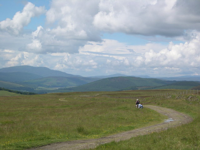 Track from Loch Moraig to Carn Liath