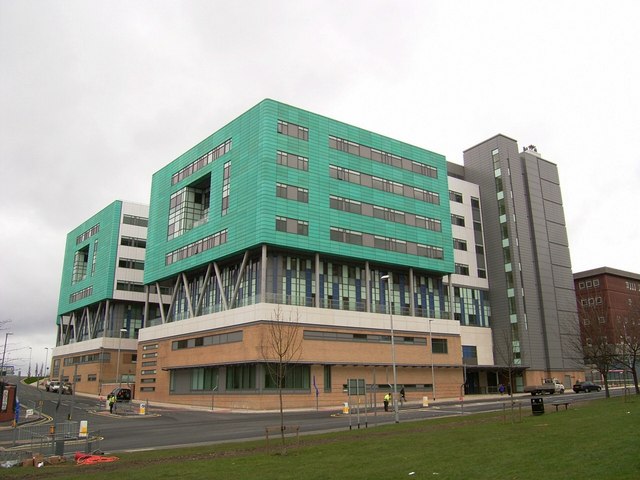 Bexley Wing St James Hospital © Stanley Walker Cc By Sa20