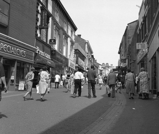 Yorkshire Street, Rochdale © Dr Neil Clifton cc-by-sa/2.0 :: Geograph ...