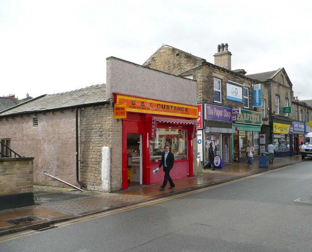 3 to 7 Commercial Street, Brighouse © Humphrey Bolton cc-by-sa/2.0 ...