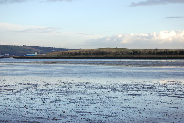 reclaimed-land-paul-mcilroy-cc-by-sa-2-0-geograph-ireland