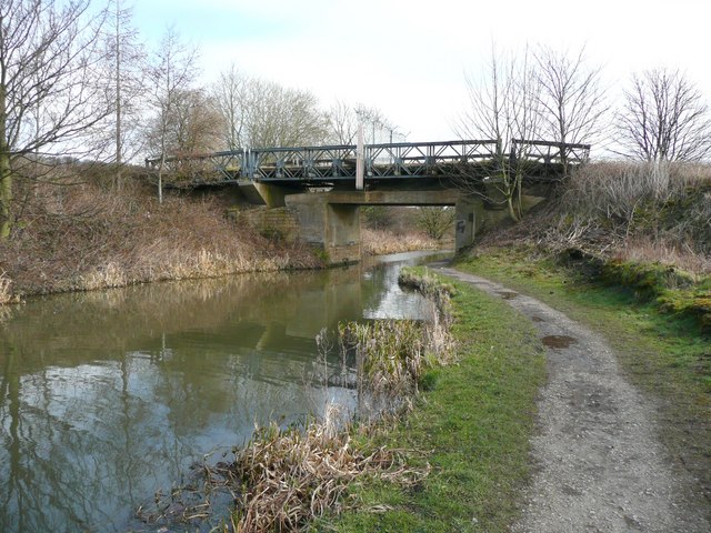 Freeman's Bridge, Southowram © Humphrey Bolton :: Geograph Britain and ...