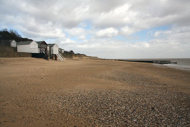 Beach at Walton-on-the-Naze © Bob Jones cc-by-sa/2.0 :: Geograph ...