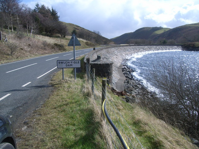 Bwlch y Gle dam, Llyn Clywedog and B4518