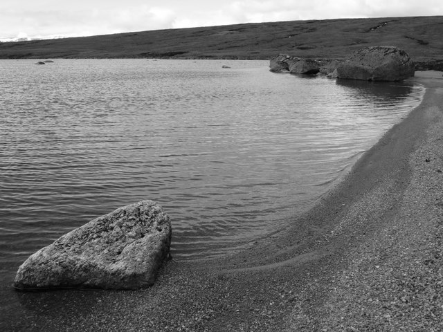 Shore of Loch nan Amhaichean