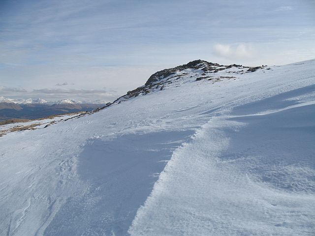Snow drift on Fuar Bheinn