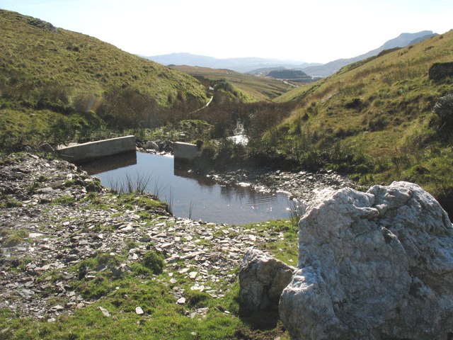 Start of the conduit from below Llynnau Barlwyd to the Llechwedd reservoir