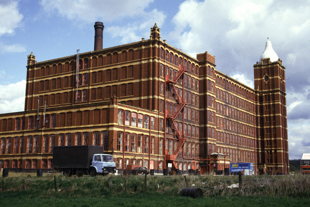 Pear Mill © Chris Allen cc-by-sa/2.0 :: Geograph Britain and Ireland