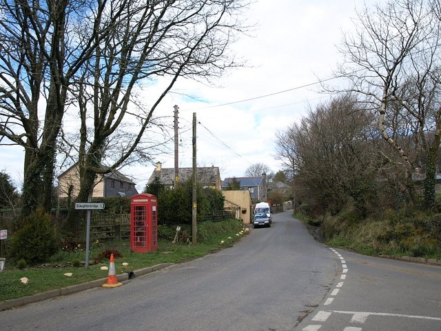 Junction in Trefrew