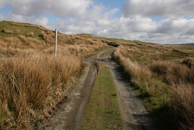 Footpath near Tomen-y-mur