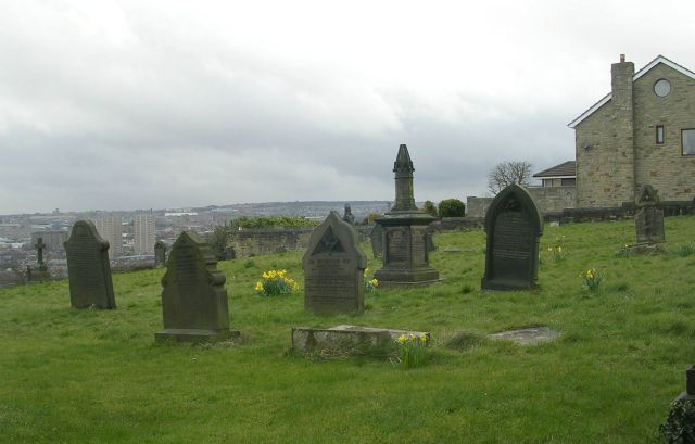 Graveyard - St Thomas the Apostle - Claremount Road