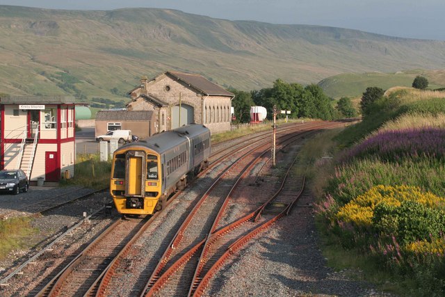 Evening departure from Kirkby Stephen station