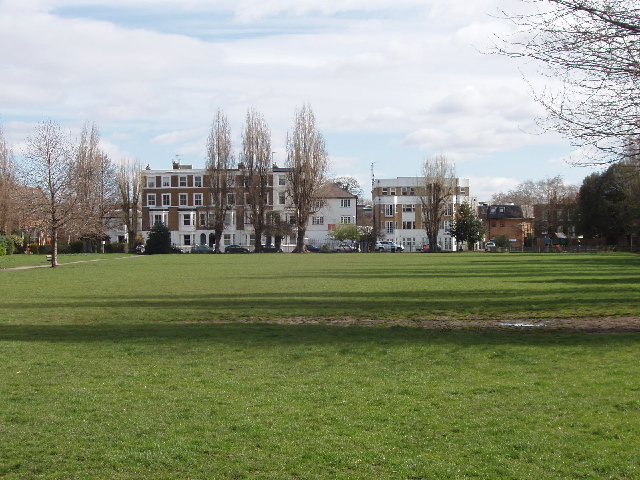 Park by Stamford Brook Road, winter view