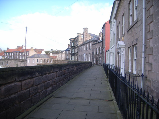 Berwick-upon-Tweed walls (looking towards custom house)