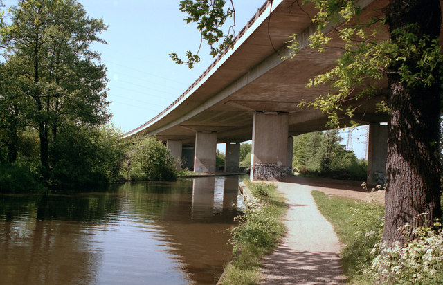 Motorway bridge over the River Wey