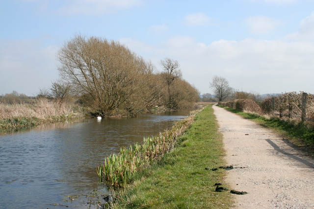 Grantham Canal © Kate Jewell cc-by-sa/2.0 :: Geograph Britain and Ireland