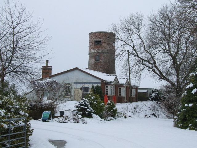 Windmill (disused), Old Bolingbroke