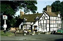 SP0157 : The Old Bull Inn at Inkberrow by Row17