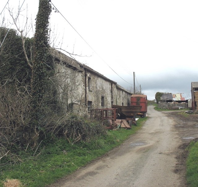 Old farm buildings at Cefn-du Farm