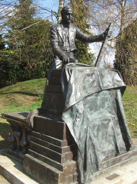 Thomas Cubitt Statue