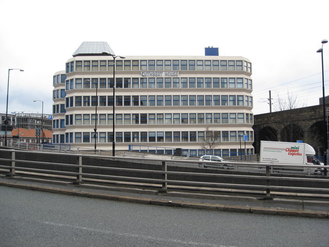 newcastle-upon-tyne-cuthbert-house-alan-heardman-geograph