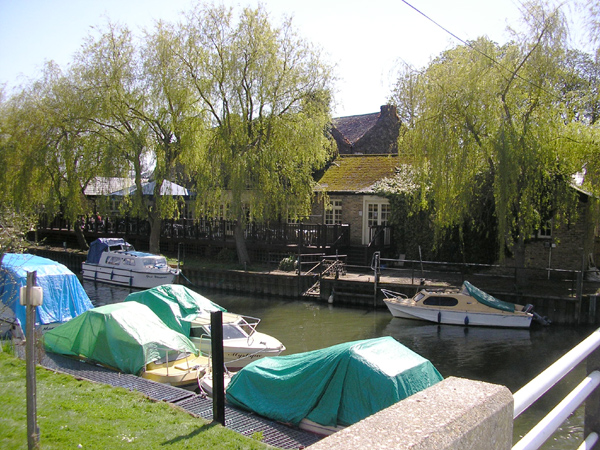 The Great Stour and rear of the Grove Ferry Inn