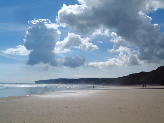 Beach at Hunmanby Gap © Terry cc-by-sa/2.0 :: Geograph Britain and Ireland