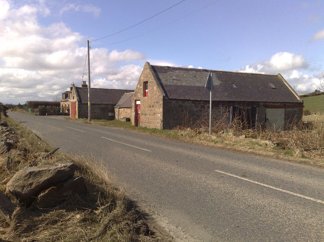 Farm buildings at Nether Crimond