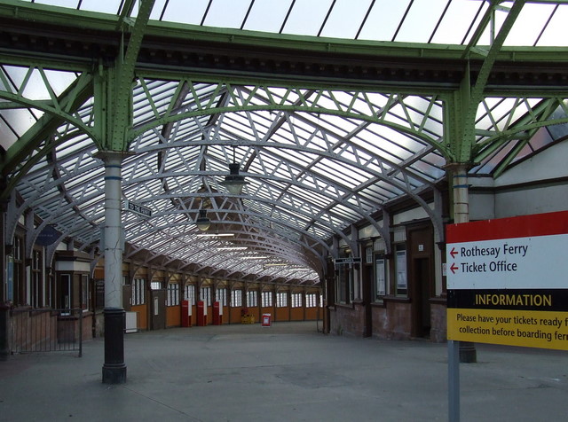 Wemyss Bay Pier © Thomas Nugent cc-by-sa/2.0 :: Geograph Britain and ...