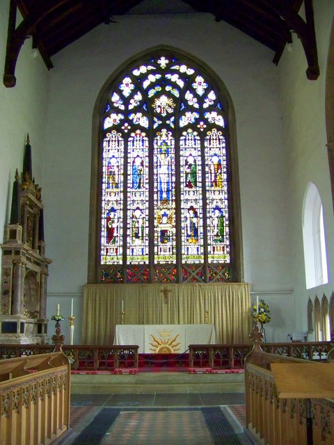 Sanctuary, The Parish Church of St... © Maigheach-gheal :: Geograph ...