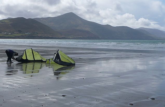 Windsurfing on Rossbehy Strand