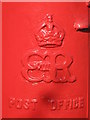 Edward VIII postbox, Elliot Road, NW4 - royal cipher