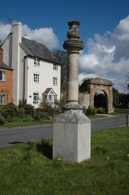Milepost In Beckford © Philip Halling Geograph Britain And Ireland