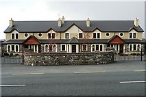 V6791 : New housing in Glenbeigh by Graham Horn