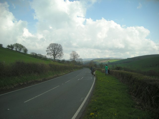 The A482 between Lampeter and Pont Creuddyn