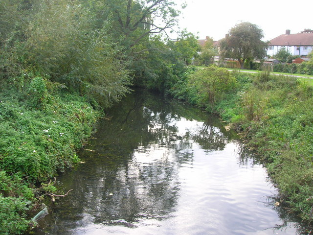 River Crane From Bridge  Meadway Twickenham