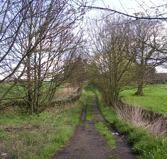 Footpath between Brighouse & Denholme Gate Road & Coley Road