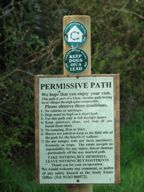 permissive-path-true-street-derek-harper-geograph-britain-and-ireland