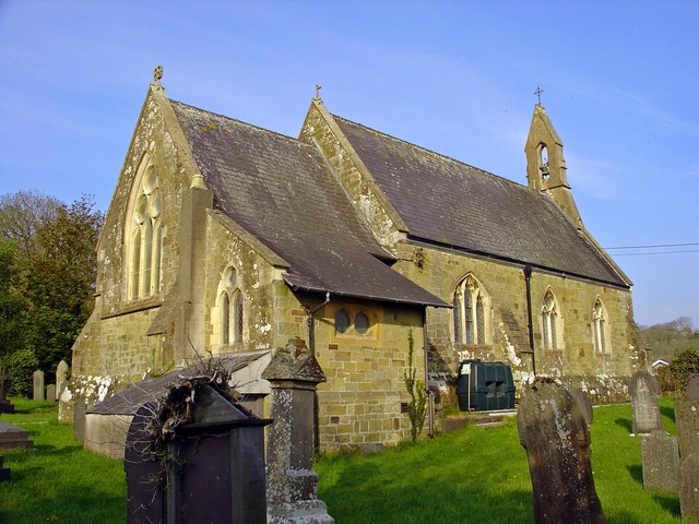 Parish church: Aberporth © Dylan Moore :: Geograph Britain and Ireland