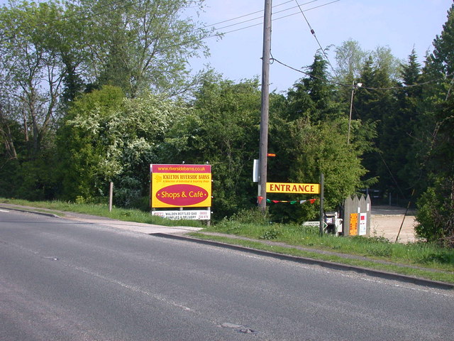Ickleton Riverside Barns Entrance
